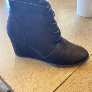 Black boots